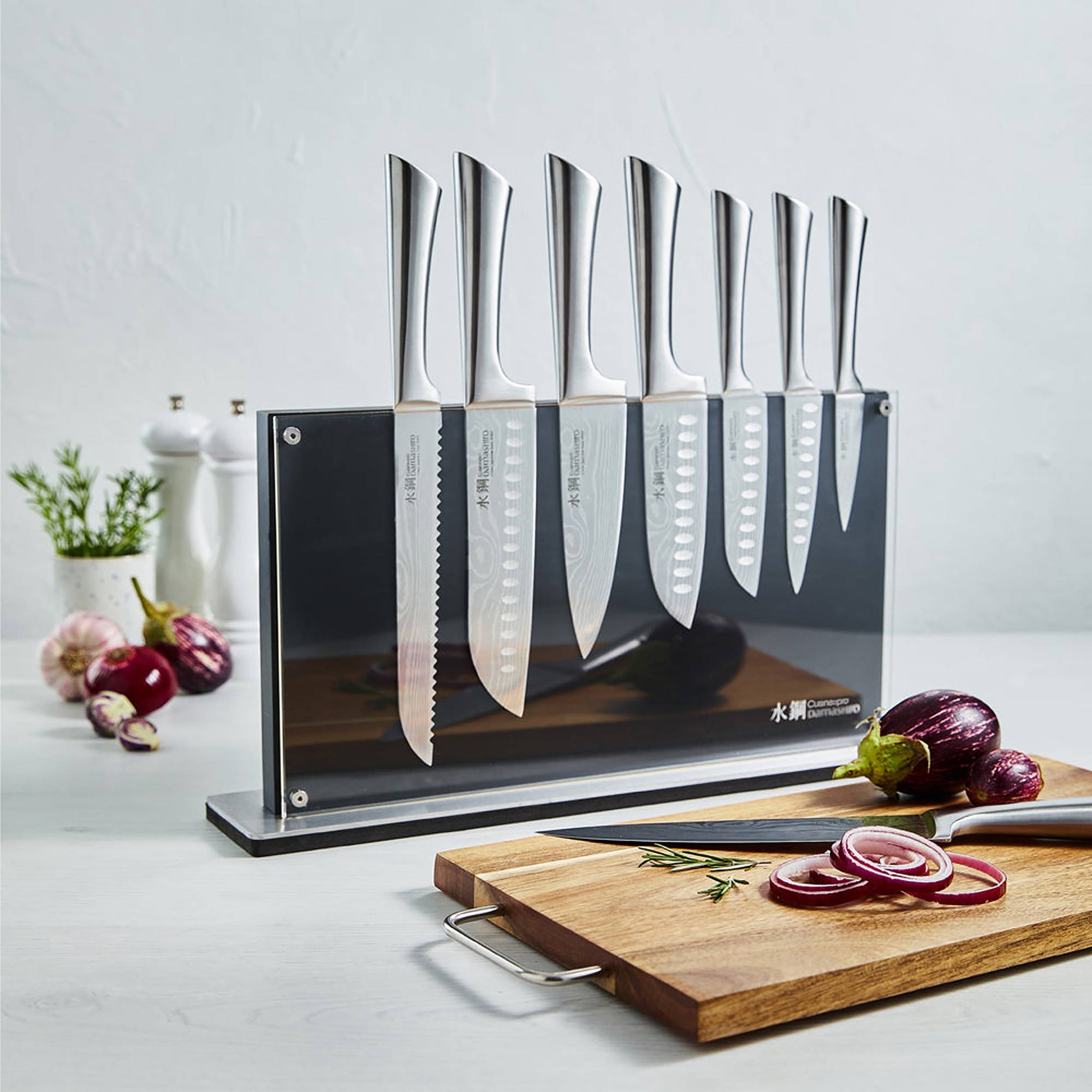 Cuisine::pro® Damashiro® Bodo 10-Piece Knife Block with Cutting Board