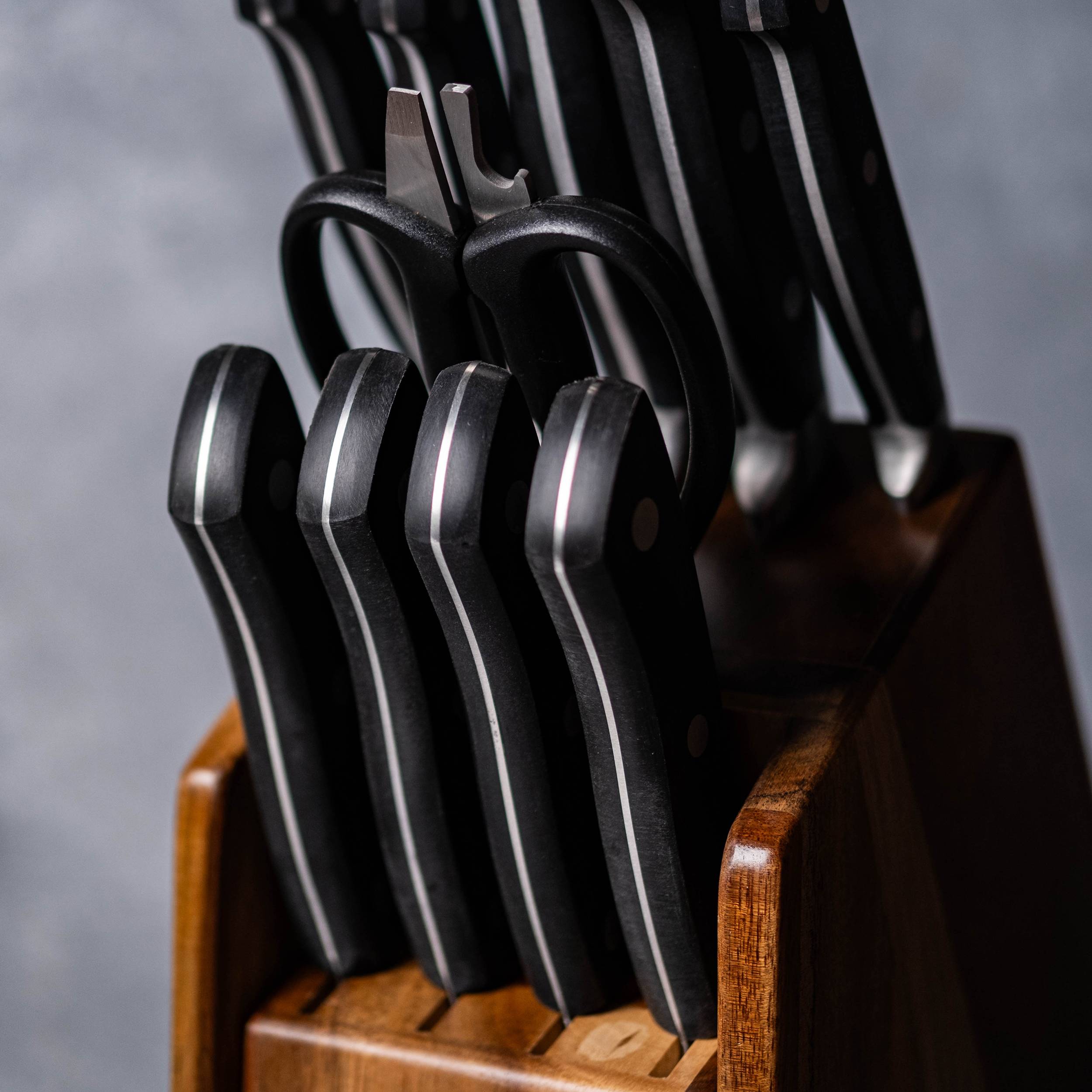 WOLFGANG STARKE Kutchin 11pc Knife Block Set – THE CUSTOM CHEF TM